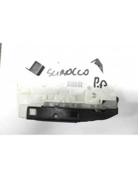 VW SCIROCCO ZAMEK DRZWI PRAWY PRZÓD 5N1837016F