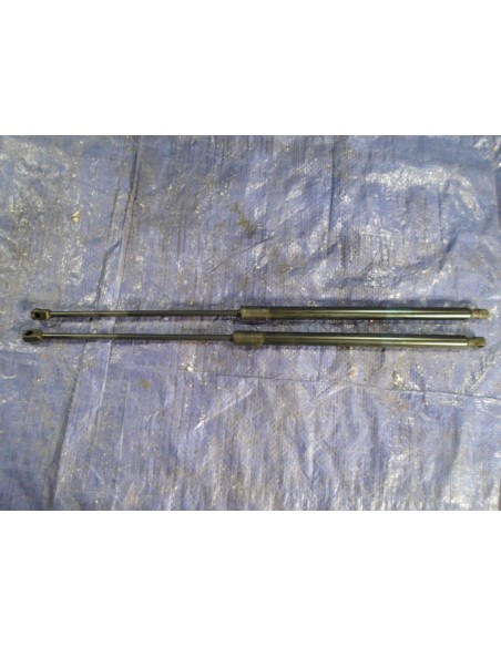 VW CADDY 2016-17 R SIŁOWNIKI KLAPY TYLNEJ KOMPLET