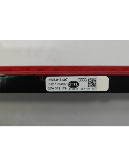 AUDI A4 B9 8W DODATKOWE ŚWIATŁO STOP 8W5945097