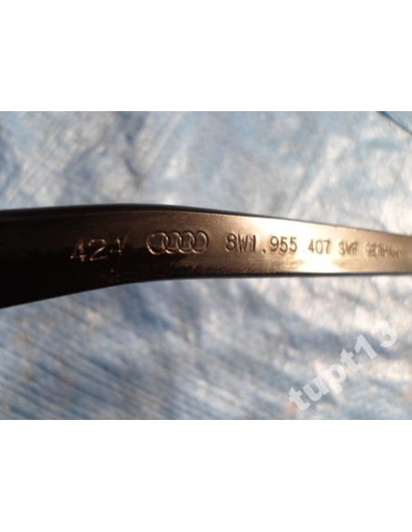 AUDI A4 B9 8W RAMIONA PIÓRA WYCIERACZEK