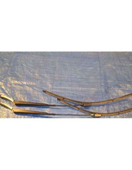 VW TIGUAN 2011-2012 R RAMIONA WYCIERACZEK KOMPLET