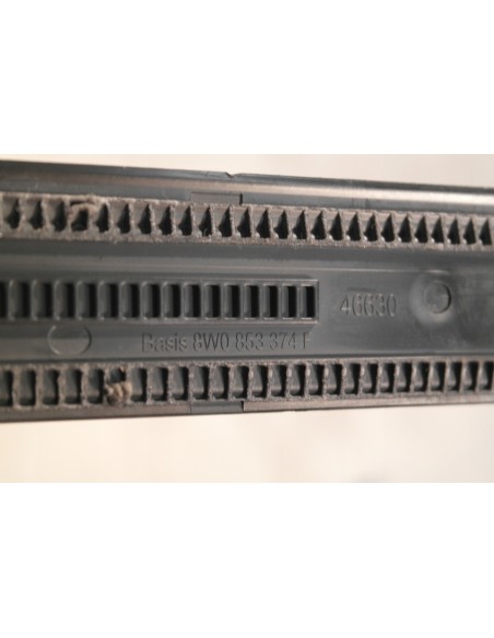 AUDI A4 8W LISTWY NAKŁADKI PROGU PRZEDNIE