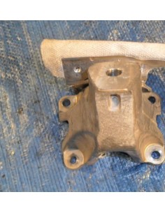 AUDI A6 4G0 3.0 TDI ŁAPA SILNIKA