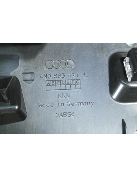 AUDI A8 4N D5 OSŁONA NA PAS TYLNY 4N0863471