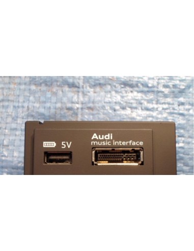 AUDI A3 S3 8V0 PRZYŁĄCZE INTERFACE 8V0035736A