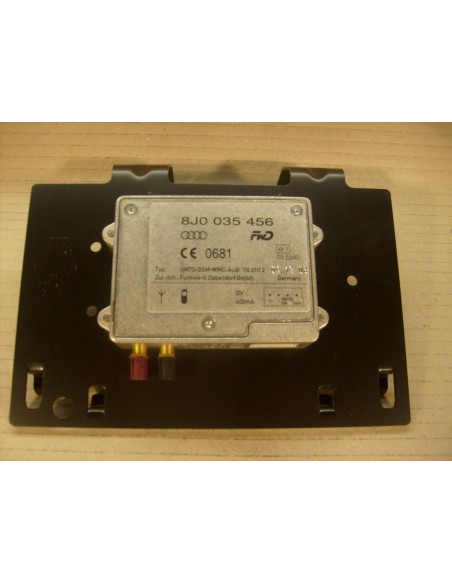 AUDI A3 8P0 08-11 WZMACNIACZ ANTENY TELEFONU