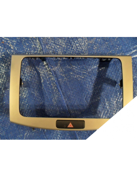 VW PASSAT B7 RAMKA NAWIGACJI ORYGINAŁ