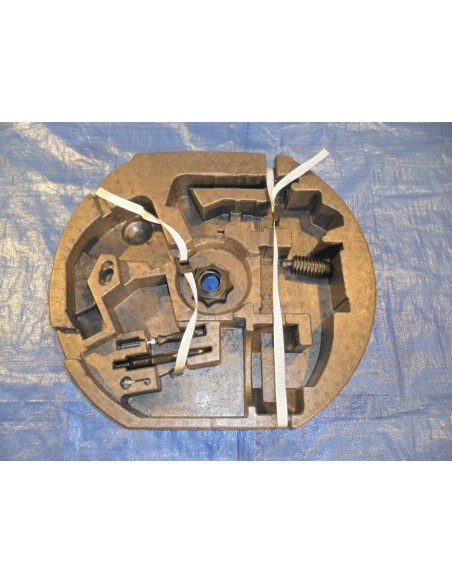 VW TOURAN 2011-12 R PIANKA BAGAŻNIKA STYROPIAN