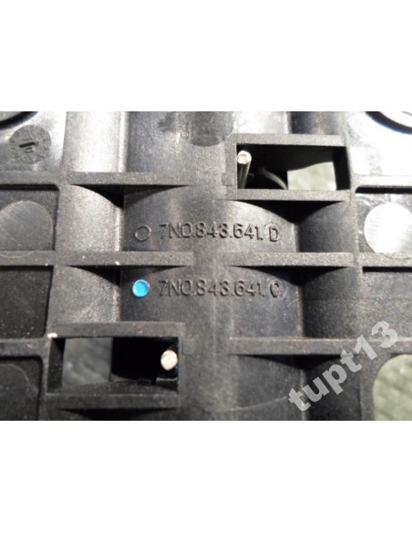 VW SHARAN 2012-14 R KLAMKA LEWY TYŁ 7N0843641D