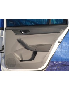 SKODA RAPID TAPICERKA DRZWI PRAWA TYLNA