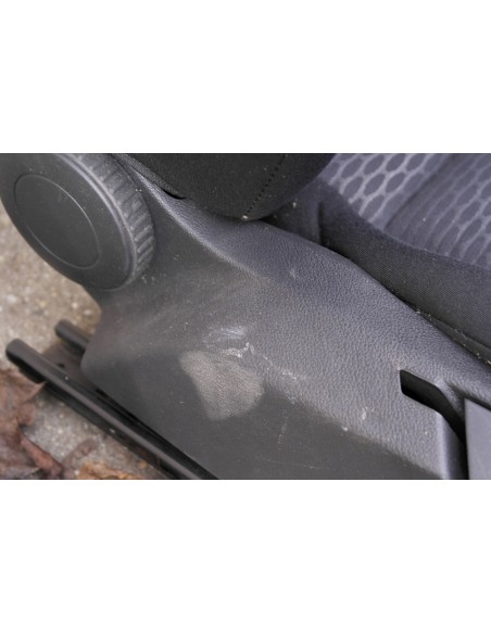 VW VOLKSWAGEN FOTEL PRAWY PASAŻERA 1K4881106LE