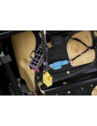 VW VOLKSWAGEN FOTEL PRAWY PASAŻERA 1K4881106LE