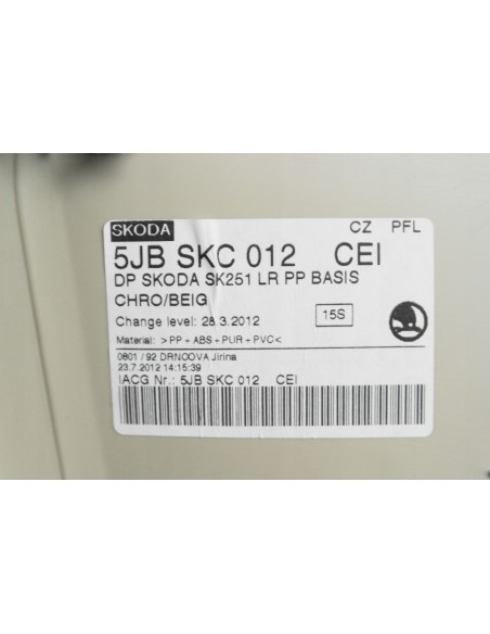 SKODA RAPID 2012-13 TAPICERKA DRZWI PRAWY PRZÓD