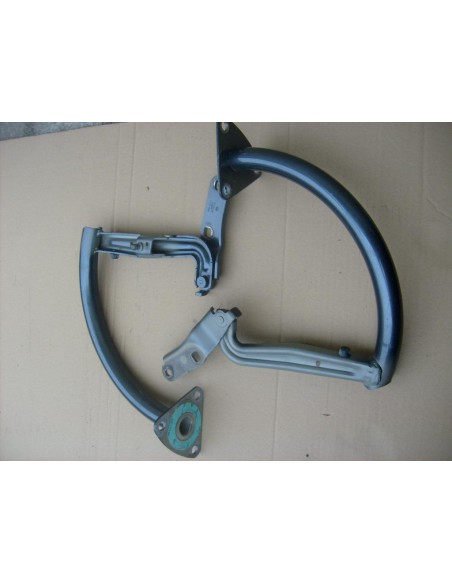 VW PASSAT B6 2009R ZAWIASY KLAPY TYLNEJ