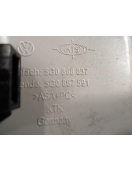 VW GOLF VII LAMPKA KABINOWA OŚWIETLENIE 5G0868837