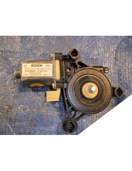 VW GOLF VII SILNICZEK SZYBY PRAWY PRZÓD 5Q0959802