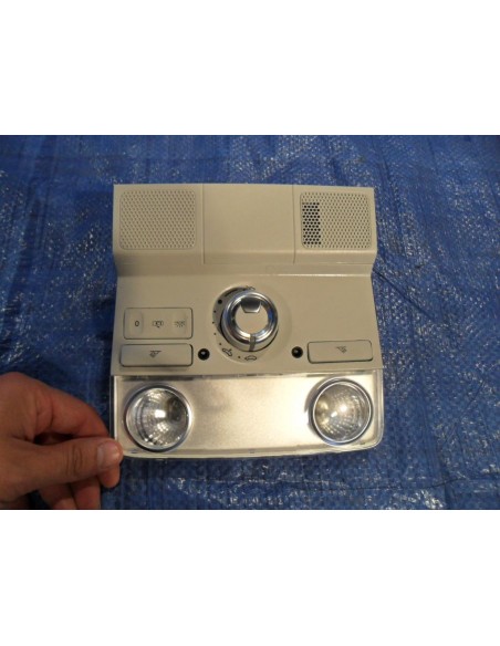 VW JETTA 2011-12 R LAMPKA KABINOWA OŚWIETLENIE