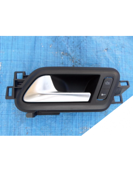 VW AMAROK KLAMKA WEW.DRZWI LEWYCH PRZEDNICH