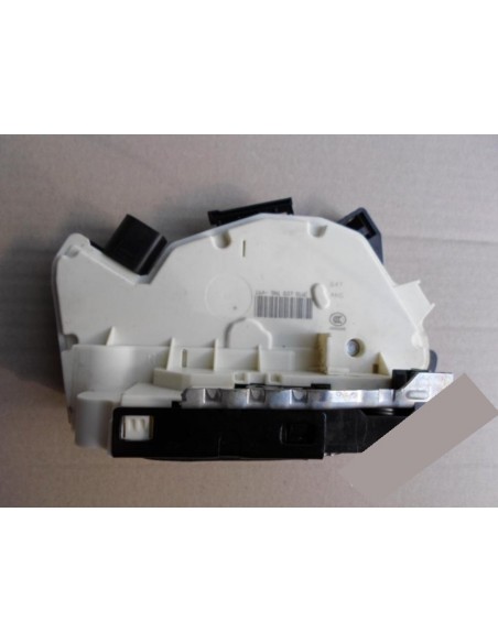 VW ZAMEK DRZWI PRAWY PRZÓD 5N0837016E