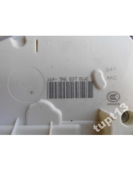 VW ZAMEK DRZWI PRAWY PRZÓD 5N0837016E