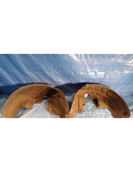 AUDI A3 8V0 NADKOLE LEWE TYLNE 8V0810171