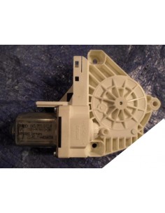 AUDI Q3 SILNICZEK SZYBY 8K0959802A