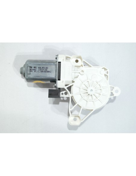 AUDI A8 4N D5 SILNICZEK SZYBY PRAWY 4K0959801