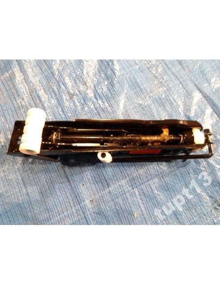 AUDI A8 4H0 LEWAREK SAMOCHODOWY