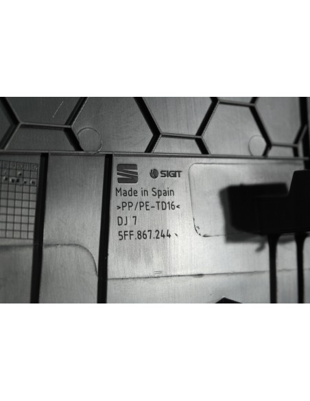 SEAT CUPRA FORMENTOR TAPICERKA SŁUPKA CZARNA PRAWA