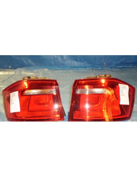 VW GOLF SPORTSVAN LAMPA TYLNA PRAWA 510945096P