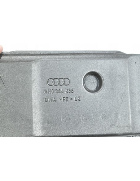 AUDI A8 4N D5 PIANKA BŁOTNIKA PRAWA 4N0864236