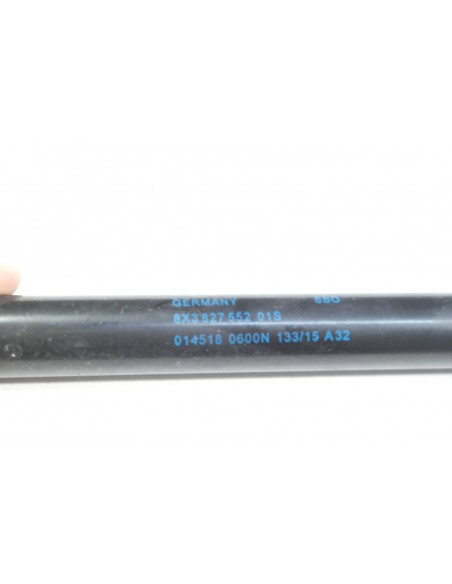 AUDI A1 LIFT 3-D. SIŁOWNIKI KLAPY TYŁ 8X3827552