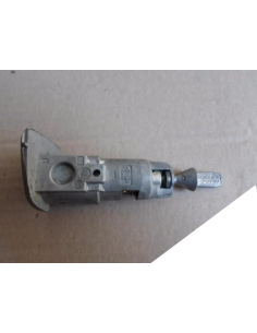 VW WKŁADKA ZAMKA DRZWI 5K0837167A