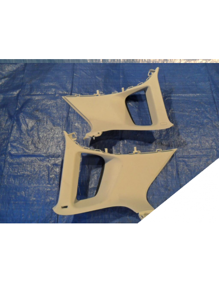 VW TIGUAN 2011-2012 R TAPICERKA SŁUPKA PRAWA