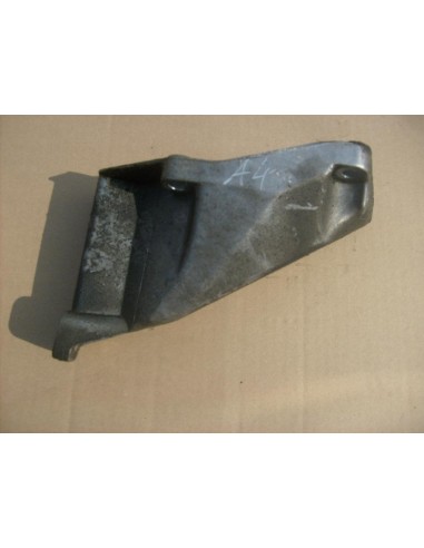 AUDI A4 1.6 ŁAPA SILNIKA