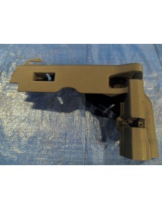 VW TOURAN 2011-12 R PLASTIK POD FOTEL