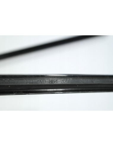 AUDI A8 4N D5 LISTWA SZYBY LEWA 4N0854327