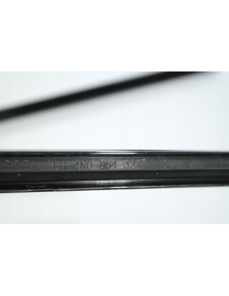 AUDI A8 4N D5 LISTWA SZYBY LEWA 4N0854327