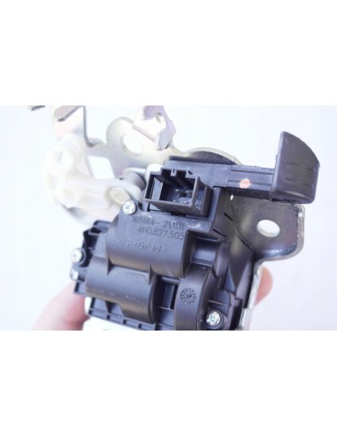 AUDI A8 4H D4 ZAMEK KLAPY TYŁ 4H0827505