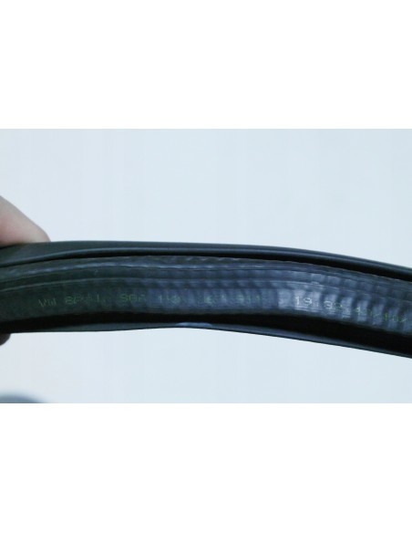 VW SCIROCCO USZCZELKA LEWA PRZEDNIA