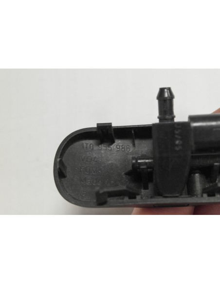 VW TOURAN SPRYSKIWACZ SZYBY PRAWY 1T0955986