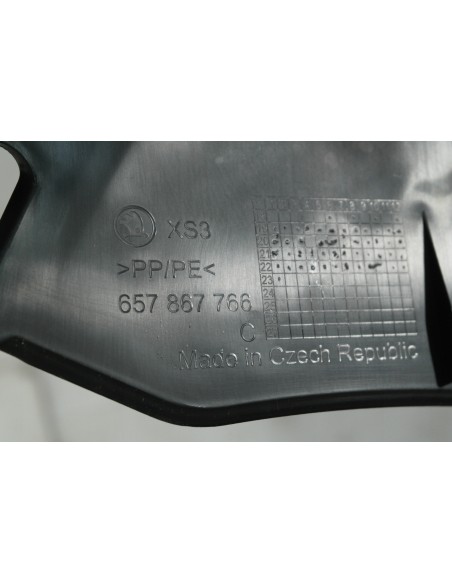 SKODA SCALA TAPICERKA OSŁONA SŁUPKA PRAWA 657867766C