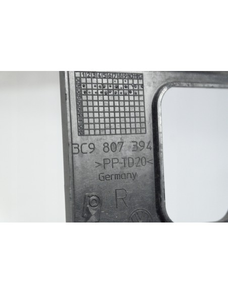 VW PASSAT B6 ŚLIZG ZDERZAKA PRAWY TYŁ 3C9807394