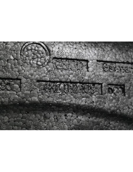 AUDI A8 4H0 D4 PIANKA BAGAŻNIKA 4H0012109