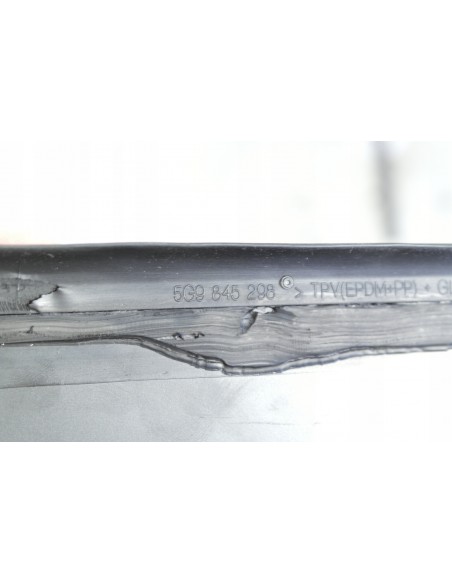 VW GOLF VII KOMBI SZYBA KAROSERYJNA PRAWA TYLNA