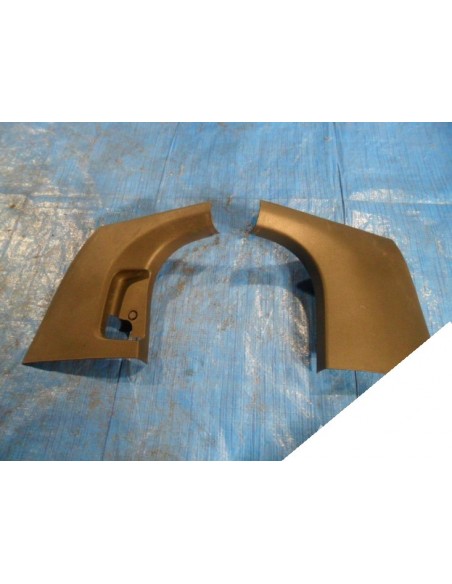 SEAT TOLEDO 2013-14R TAPICERKA SŁUPKA PRAWA CZARNA