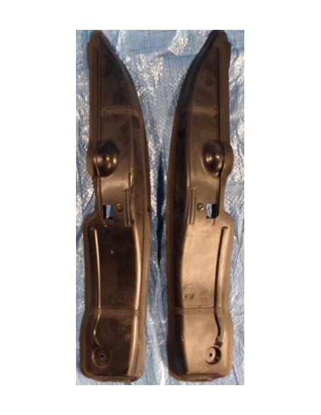 VW SCIROCCO FL PLASTIK BŁOTNIKA LEWY 1K8821111B