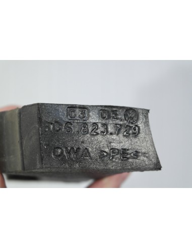 VW JETTA 5C6 PIANKA PODSZYBIA LEWA