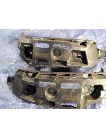 SKODA SUPERB III ŚLIZG ZDERZAKA P.TYŁ 3V5807394A