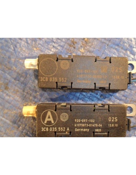 VW PASSAT WZMACNIACZ ANTENOWY 3C8035552A